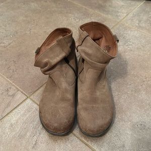Sarnia Suede Leather Bootie (B38-21) by Birkenstock - SIZE 39/8.5